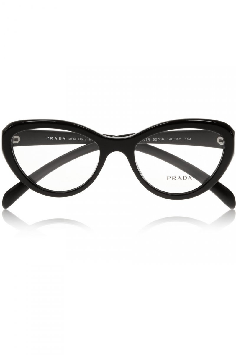 توبّ من ميزون ربيع كيروز<br />
<em>من موقع</em> <em>Matches Fashion </em><br />
&nbsp;