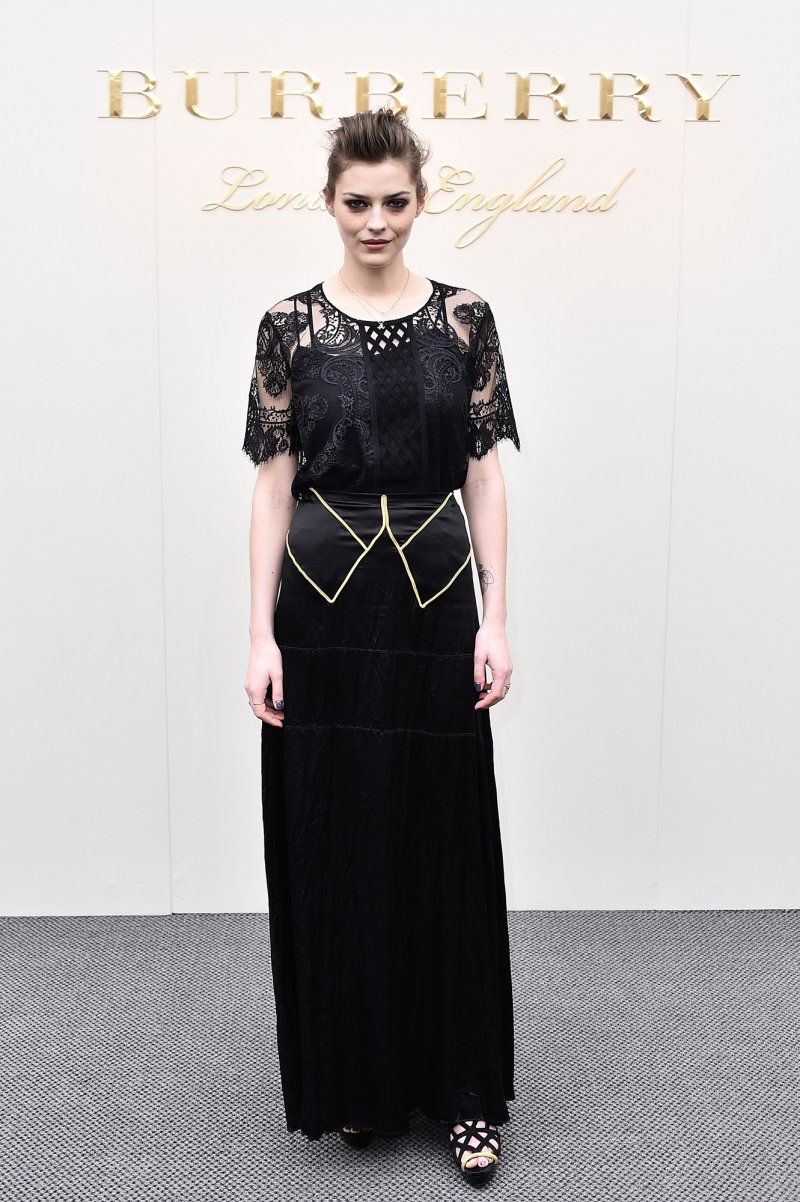 حملة مجموعة سانتوني لربيع وصيف 2017 الإعلانيّة المستوحاة من مراجع سينمائيّة.<br />
&nbsp;<br />
&nbsp;