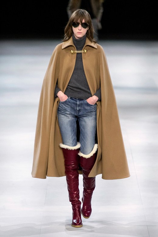 سان لوران<br />
&nbsp;