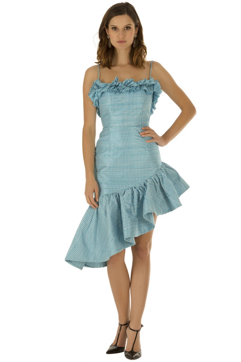 <strong>زهرة ليلا </strong>في إطلالة من<strong> بوتيغا فينيتا </strong><br />
&nbsp;