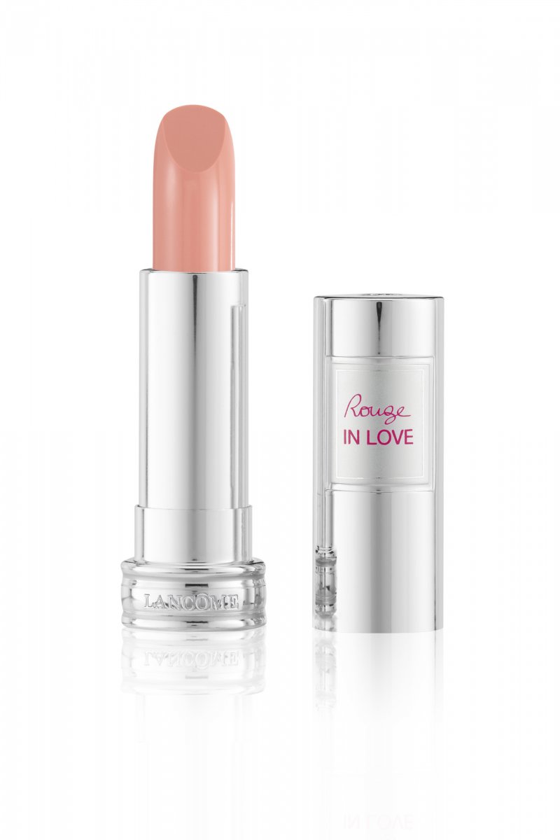 <strong>مونيكا فيندر</strong>، سوار Evil Eye<br />
&nbsp;