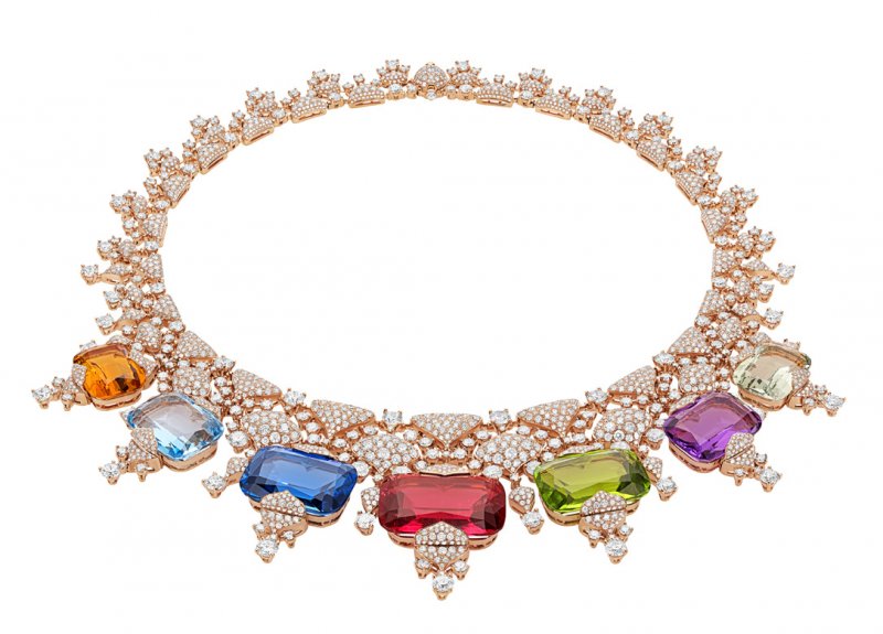 <strong>Bvlgari</strong> Barocko high jewelry collection necklace<br />
 