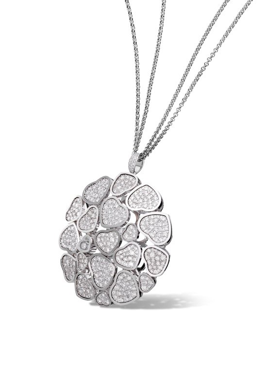 <strong>Chopard</strong>, Happy Hearts necklace<br />
 