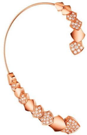 <strong>Akillis</strong>, Python ear cuff<br />
 