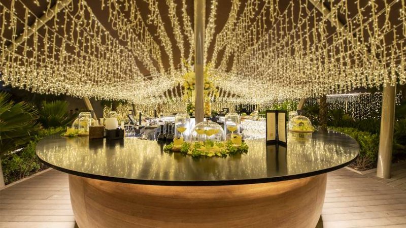 <p>Elegance meets joy at <strong>Bvlgari Resort Dubai</strong> on New Year’s Eve. Fireworks by the beach set the tone for the evening, regardless of the restaurant you choose to spend it at. From La Spiaggia to ŌMISOKA, DEGUSTAZIONE DI CAPODANNO and CAPODANNO ALLO YACHT CLUB, this haven will surely immerse you in a one-of-a-kind experience to kick off the new year.</p>