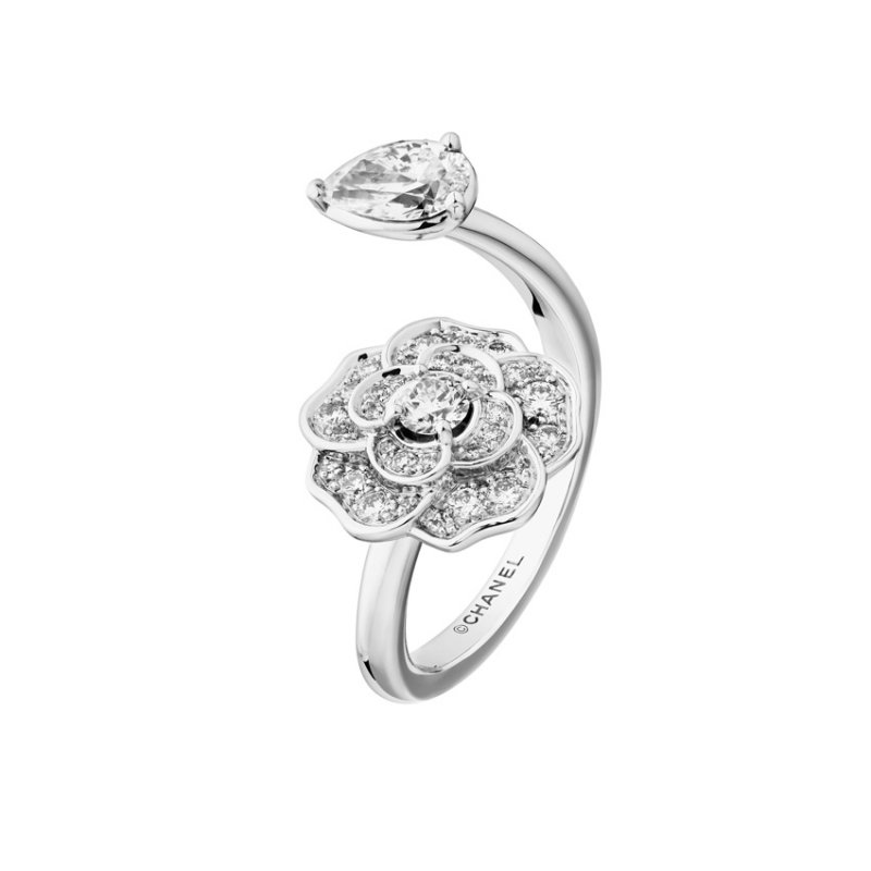 <strong>CHANEL</strong>, Camélia Précieux ring<br />