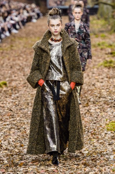 Glossy Dressing &ndash; How to Pull it Off
