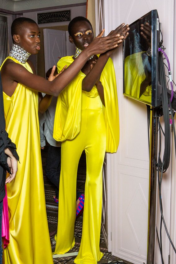 ديور<br />
&nbsp;