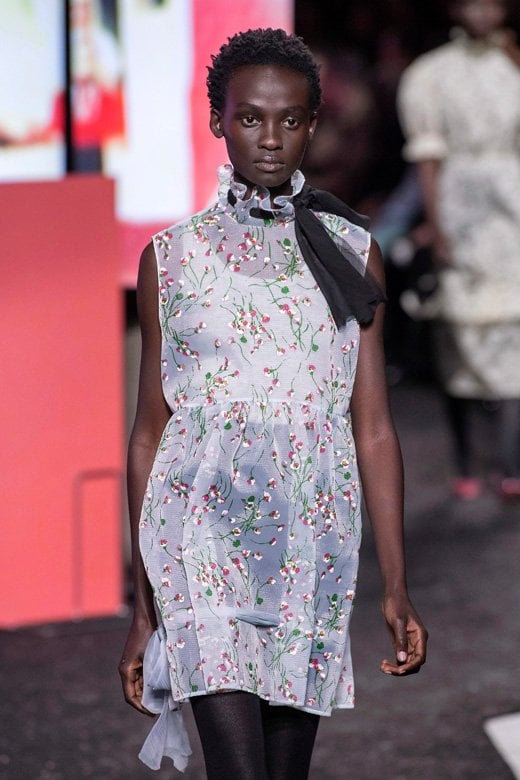 ساعة&nbsp;<span dir=LTR>Sense</span>&nbsp;الذكيّة من&nbsp;<strong>فيتبيت</strong><br />
&nbsp;