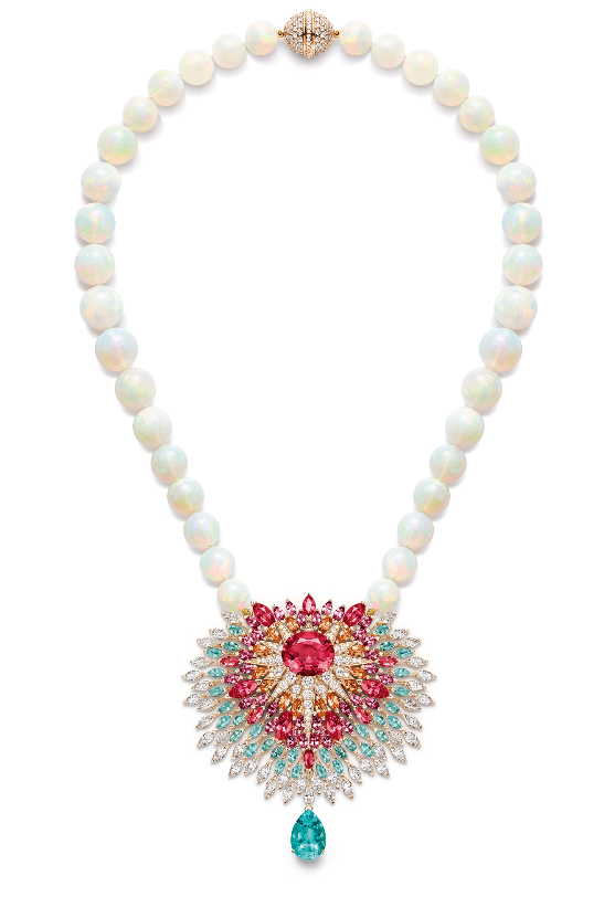 <strong>Piaget</strong>, Sunlight Escape high jewelry collection necklace<br />
 