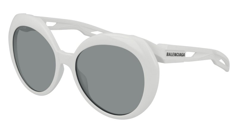 Balenciaga<br />
&nbsp;