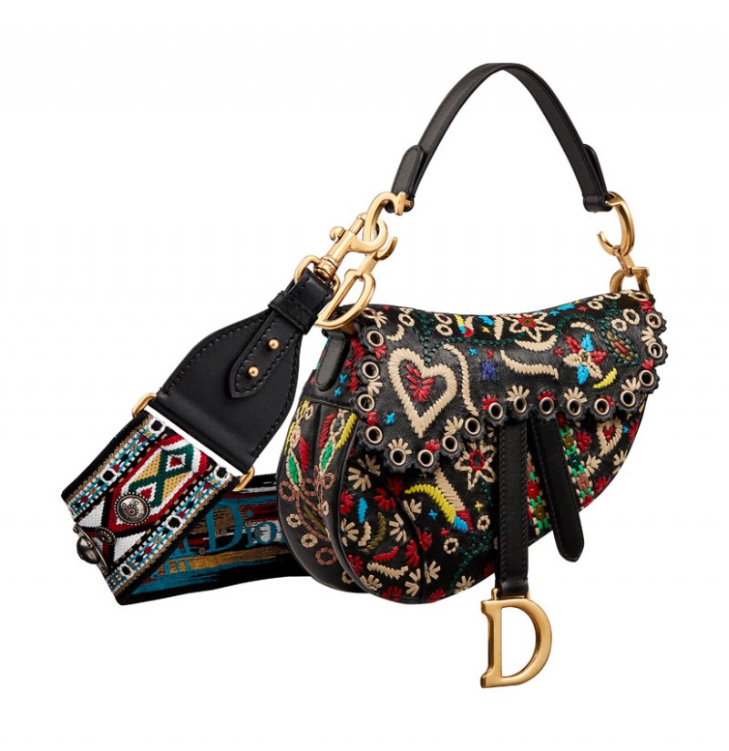 Dior handbag<br />
&nbsp;