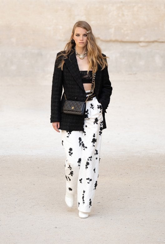 A Look into CHANEL’s Cruise 2021-22 Collection
