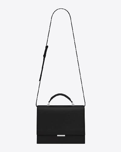 حقيبة Babylone من سان لوران تخطف الأضواء
