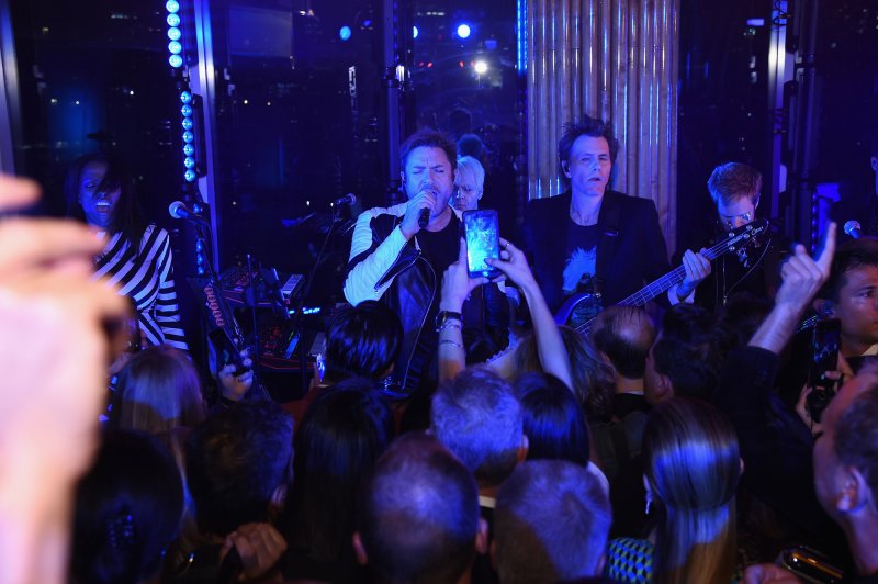 أقراط Josephine من شوميه<br />
&nbsp;