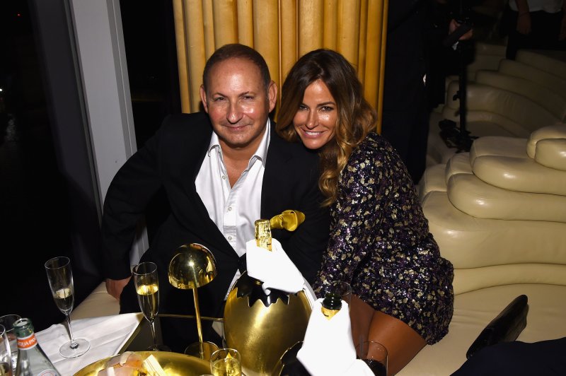 تاج Diaderme Josephine من شوميه<br />
&nbsp;