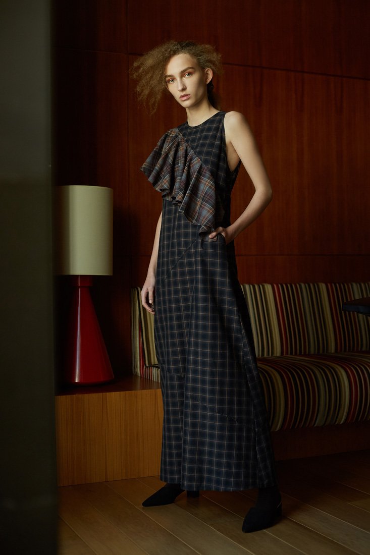 أنيتا بيريشا<br />
من موقع <em><span dir=LTR>Net-A-Porter</span></em><br />
&nbsp;