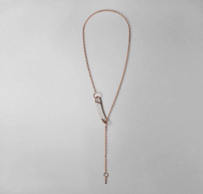 <strong>Hermès</strong>, Black to Light high jewelry collection, Chaine d'Ancre Punk long necklace<br />
 