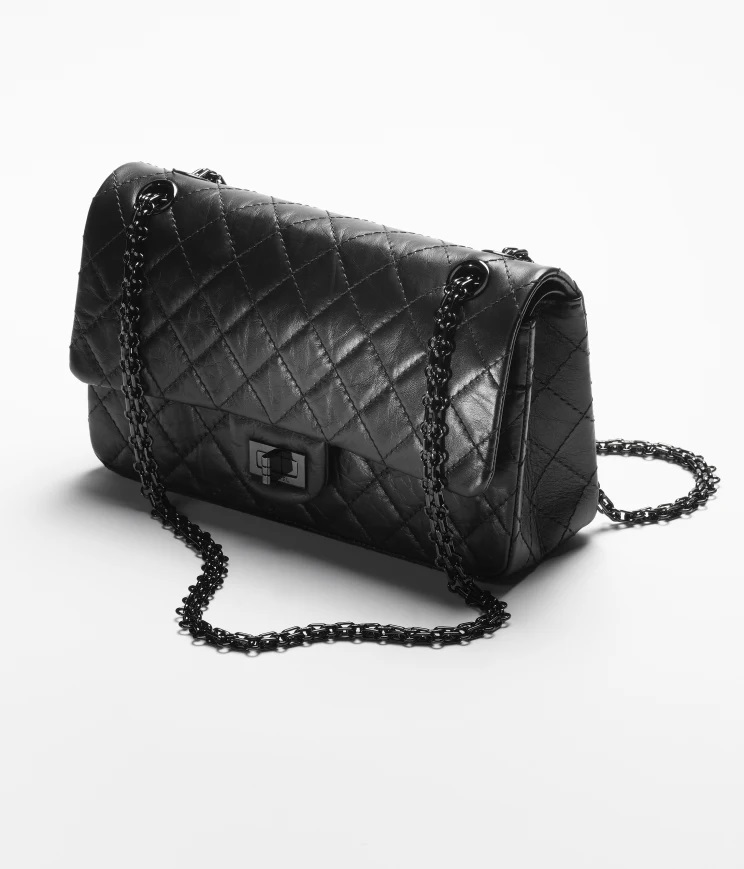 <strong>The 2.55 by CHANEL</strong><br />
It all started in February 1955, when Gabrielle Chanel designed a bag that will forever represent the core values and aesthetic of the fashion house she founded, even if it didn’t feature any logo. Its quilted exterior finds inspiration in the saddle blankets she saw at the horse races she frequented, while its interior is tainted in a burgundy color that recalls the uniforms that Gabrielle wore in the convent. And when Karl Lagerfeld re-designed it in 2005, it became an It-bag in every sense of the word. <br />