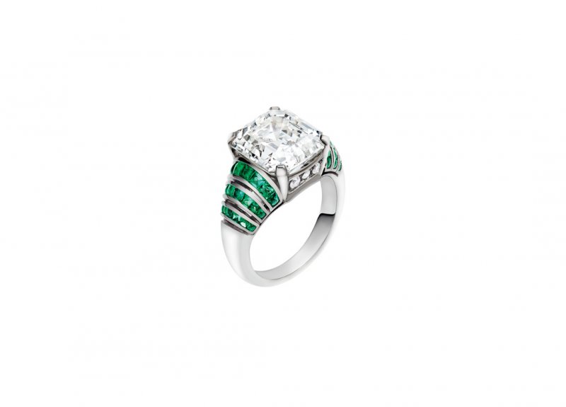 <strong>Bvlgari</strong>, Cinemagia high jewelry collection, Diamonds Dreams ring