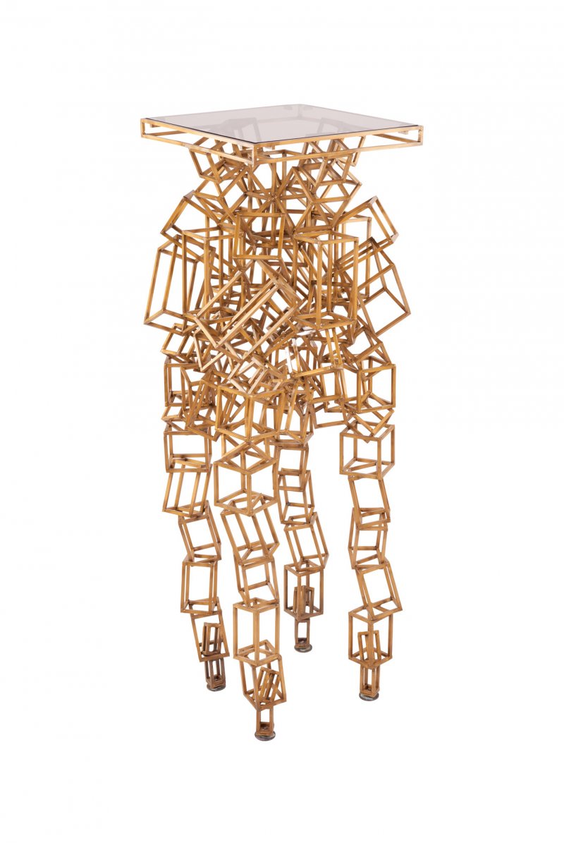 أحذية عالية الكعب من ديور<br />
&nbsp;