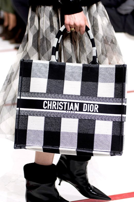 Dior<br />
&nbsp;