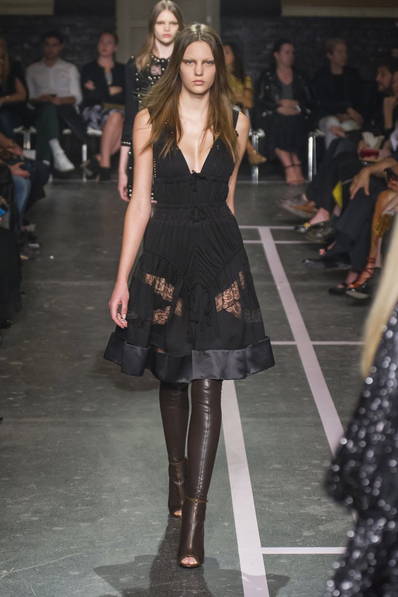 <strong>كالفن كلاين</strong>، عطر Obsessed<br />
&nbsp;