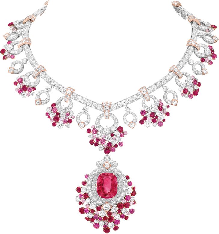Jardin de rubis necklace<br />
 