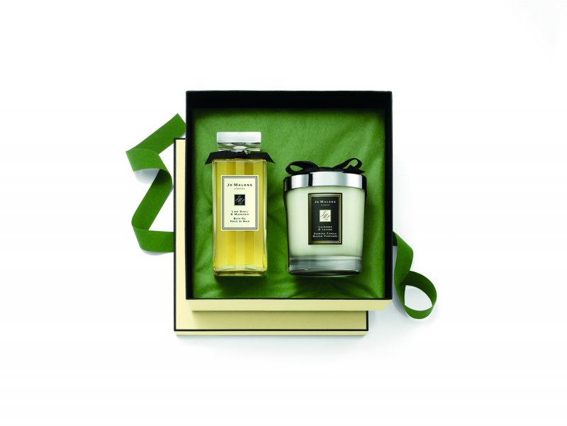 <strong>الجمشت</strong><br />
بولغري، أقراط Serpenti الرّاقية<br />
&nbsp;