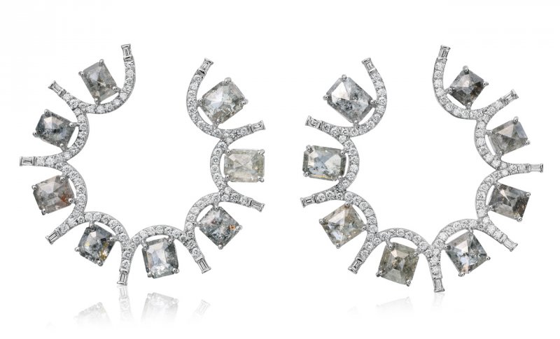 <strong>Nina Runsdorf</strong>, Clair de Lune earrings<br />
 