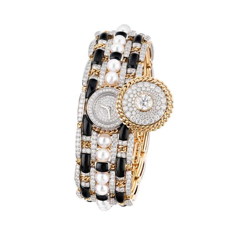 <strong>CHANEL</strong> Tweed de CHANEL high jewelry collection, Tweed Contraste watch<br />