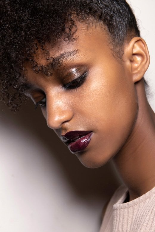 <strong>Bold Lips for the Rebellious Souls </strong><br />
Ronald Van Der Kemp Haute Couture Fall/Winter 2019-2020