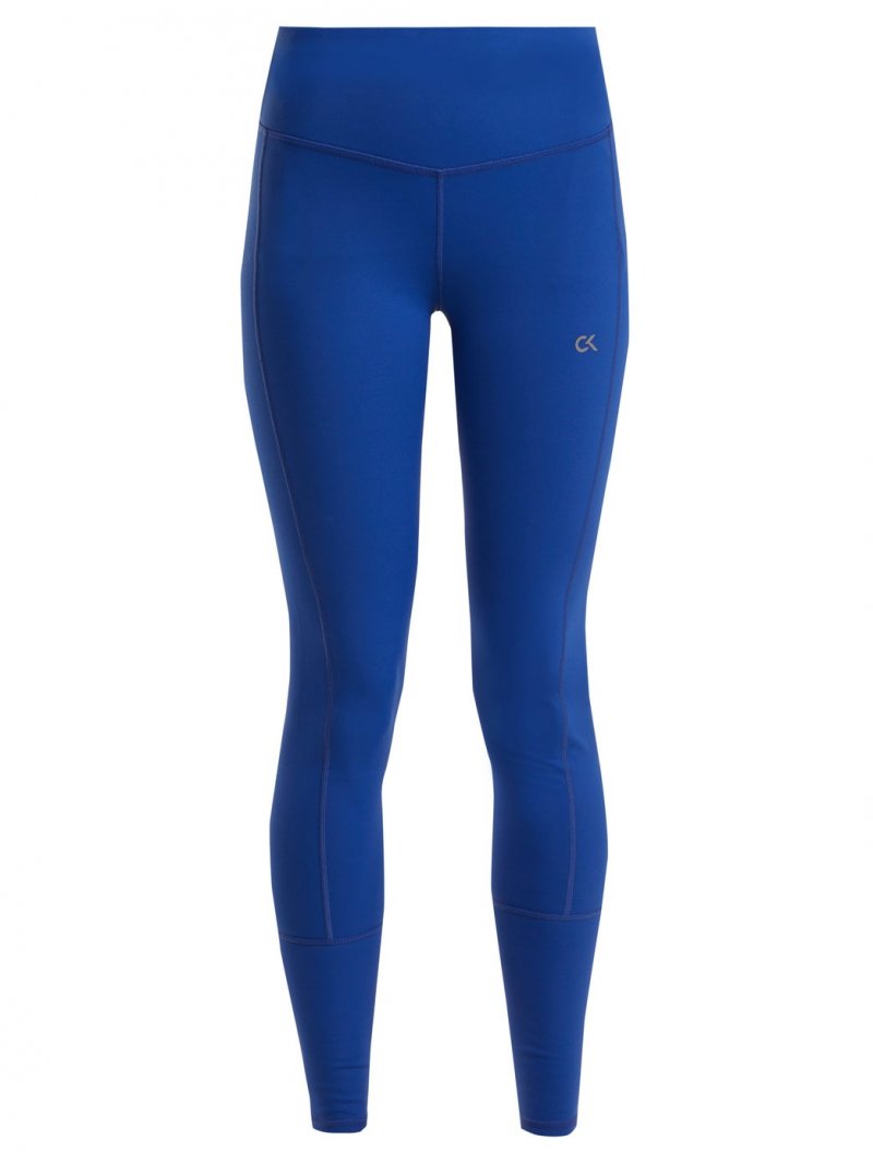 تترافق الإطلالة الطبيعيّة وإتقان المكياج بمستحضر&nbsp;<strong><span dir=LTR>L&rsquo;Essentiel High Perfection Foundation 24H Wear &ndash; SPF 15</span></strong>&nbsp;من&nbsp;<strong>غيرلان&nbsp;</strong>الذي يزوّدك بخفّة وراحة ببشرة طبيعيّة بينما يخفي المسام والشوائب.