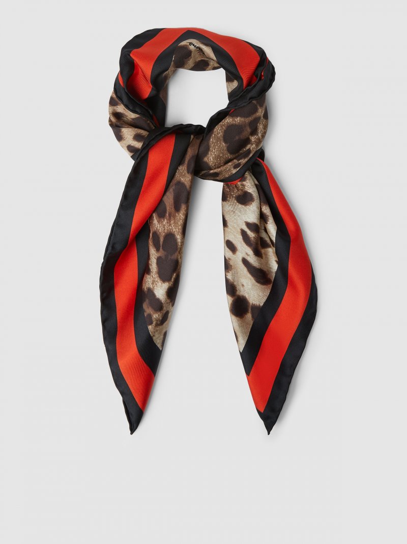 Dolce & Gabbana<br /> <em>Via The Modist</em><br />
&nbsp;