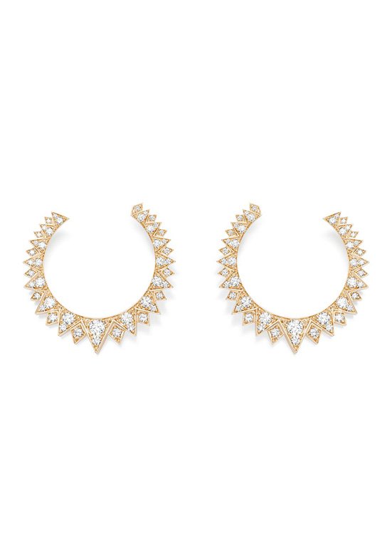 <strong>Open-hoops</strong><br />
Piaget, Sunlight earrings<br />
 