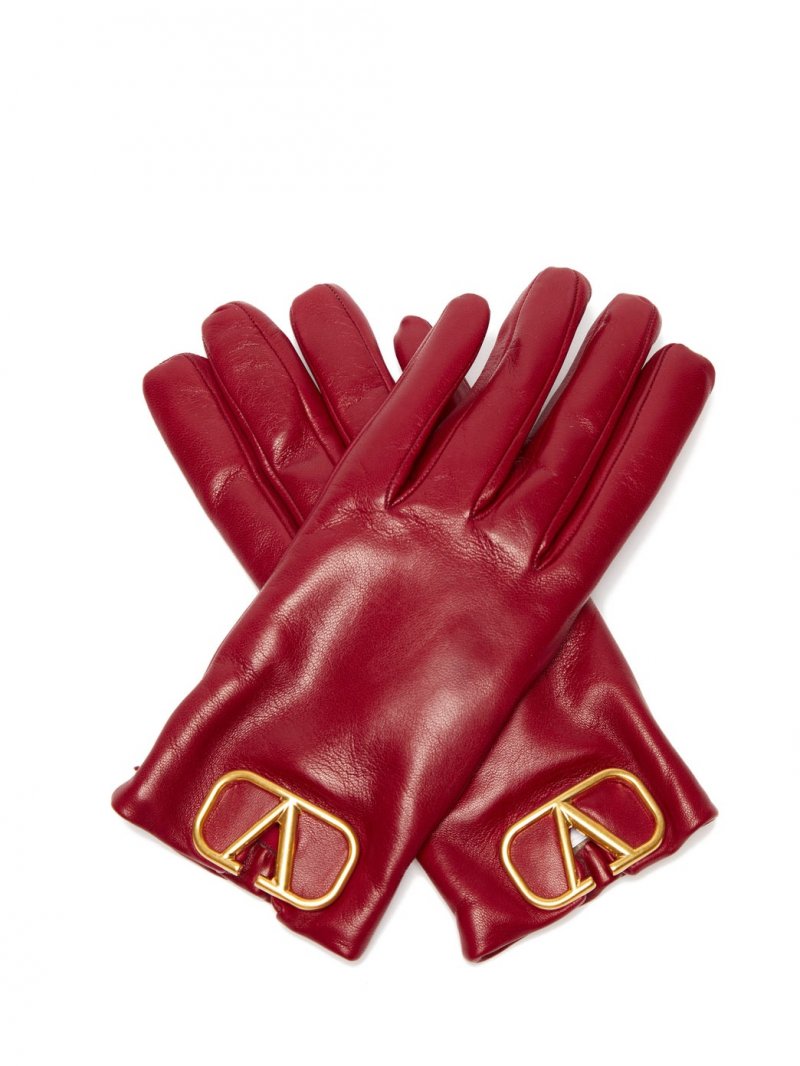 Valentino gloves<br /> <em>Via Matches Fashion</em><br />
&nbsp;