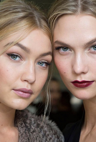 بصفتها إحدى أهمّ صيحات هذا الموسم، تأتي الشّراريب بكافّة الأشكال هذا الرّبيع. وللّواتي لا يتجرّأن على التّخلّي عن أسلوبهنّ المعتاد، حاولْن إضافة البعض من الشّراريب على مظهركنّ من خلال تفصيل تتزوّد به التّنّورة أو حقيبة مشرّبة. ولمن يتمتّعن بقدرٍ أكبر من الجرأة، ارتديْن صدار أو فستان برّاق يتلألأ مع كلّ حركة تقمْنَ بها.<br />
&nbsp;<br />
<strong>إيزابيل ماران </strong>