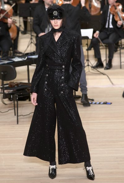 Chanel M&eacute;tiers D&rsquo;art Paris-Hamburg 2017/2018 Collection
