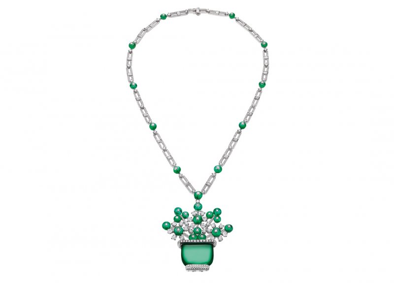 <strong>Bvlgari</strong>, Cinemagia high jewelry collection necklace<br />
 