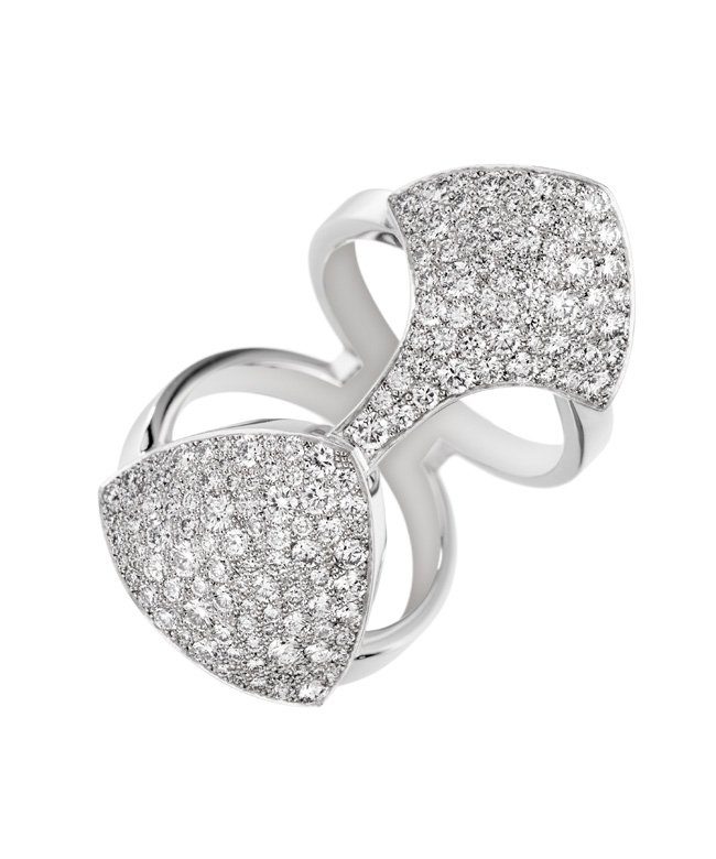 <strong>Akillis</strong> Python ring