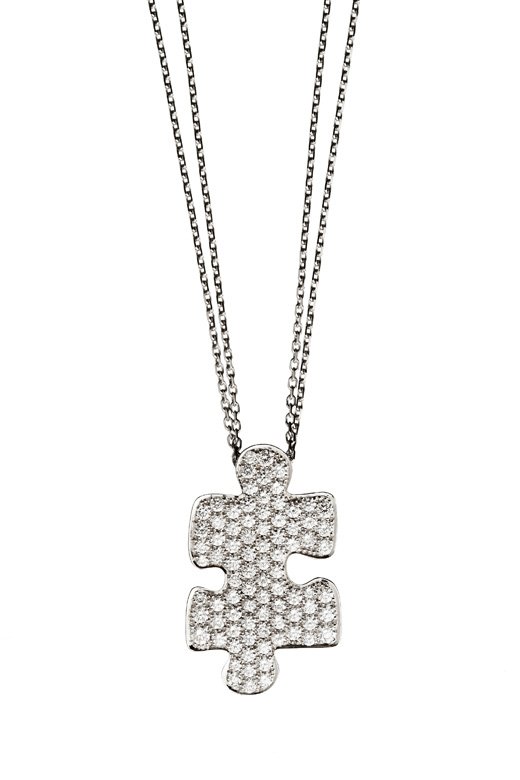 <strong>Akillis</strong>, Puzzle pendant<br />
