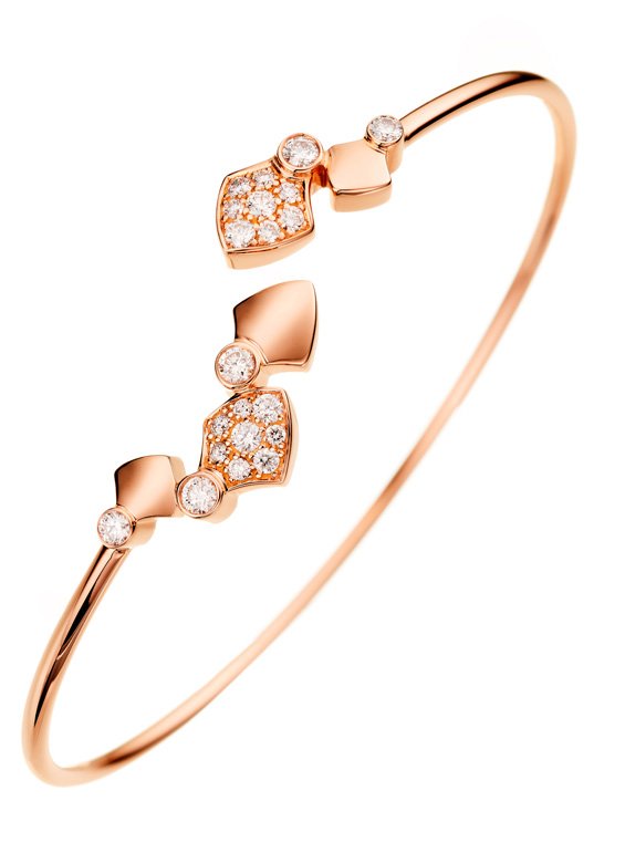<strong>Akillis</strong>, Python bangle<br />
 