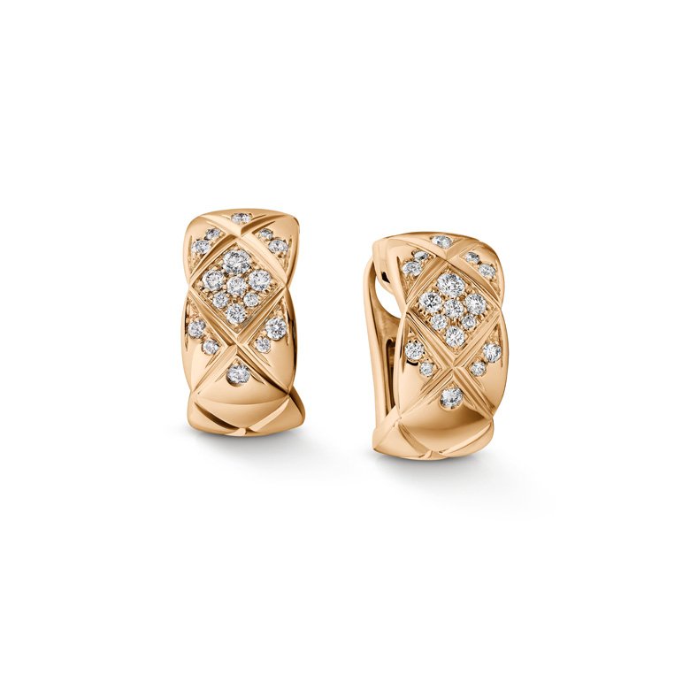<p>CHANEL, Coco Crush earrings</p>
