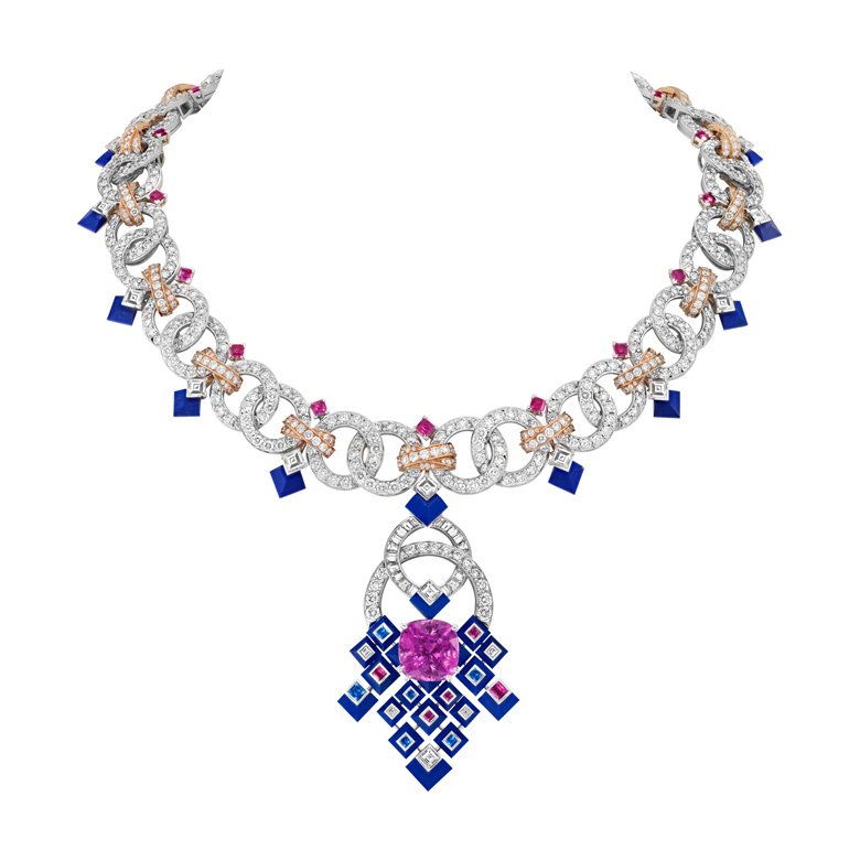 <strong>Van Cleef & Arpels</strong>, Romeo & Juliet high jewelry collection, Matrimonio necklace<br />
 