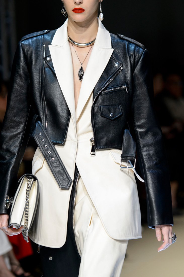 أروع السّترات التي يجب أن تمتلكيها هذا الخريف
