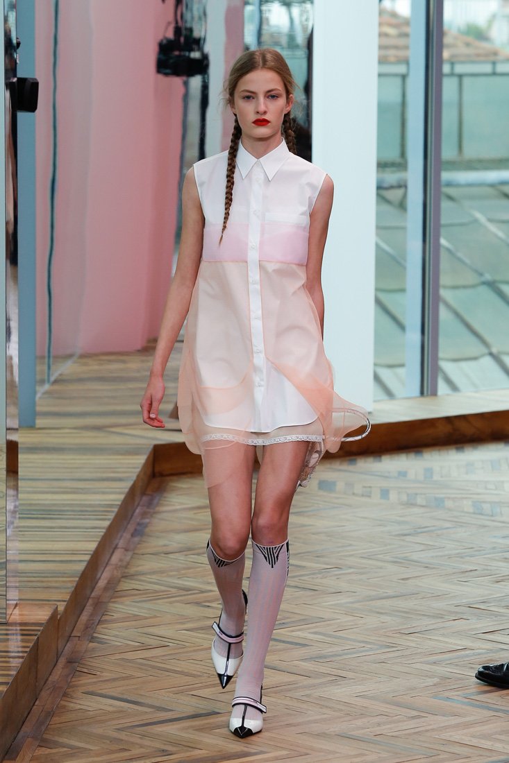 <strong>غوتشي،</strong> عطر Gucci Guilty Absolute<br />
&nbsp;