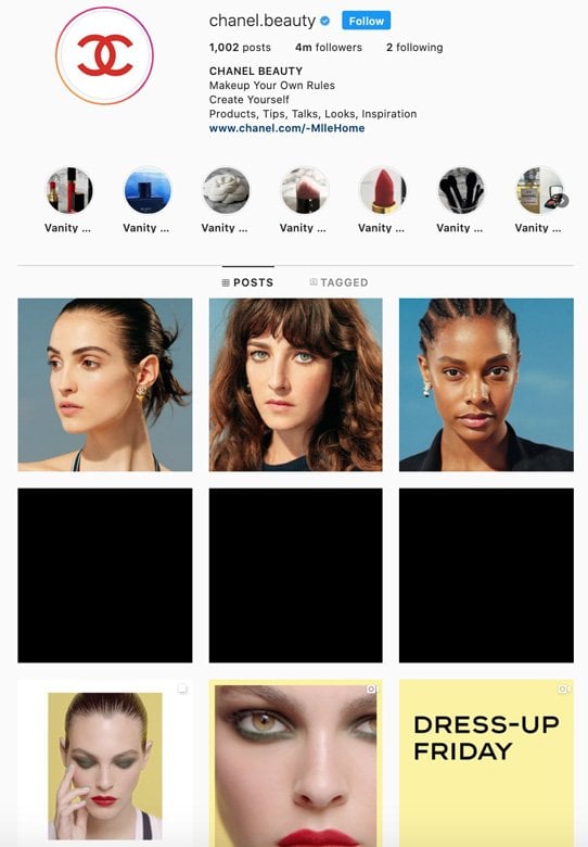 <p><em>Photo Courtesy of Instagram.com/chanelofficial</em></p> <p>Both <strong>CHANEL</strong>’s official account and the CHANEL Beauty account on Instagram put up their black images and stopped posting as a symbol of solidarity.</p>