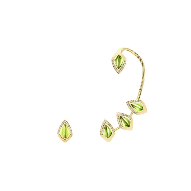 <strong>Versace</strong>, Gorgon Claw earrings<br />
 