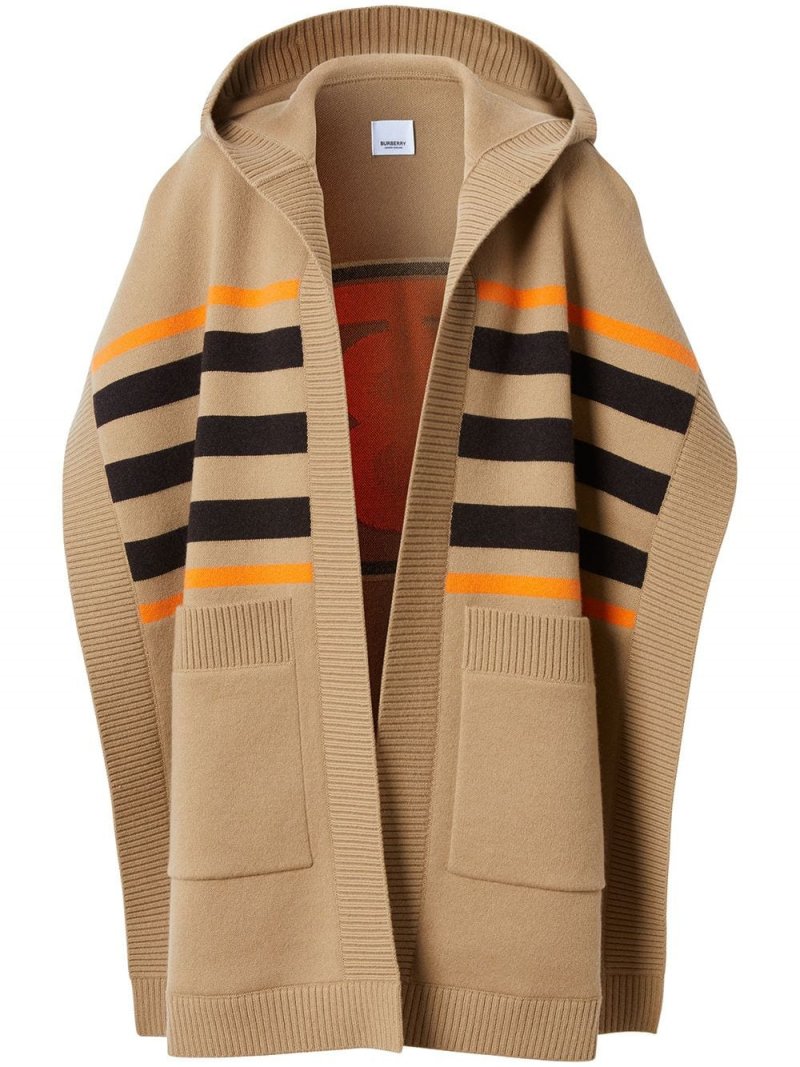Burberry<br /> <em>Via Farfetch</em><br />