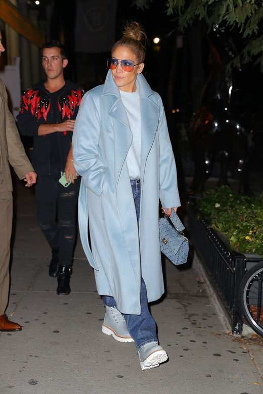 -<strong>Jennifer Lopez </strong>wearing <strong>Max Mara</strong><br />